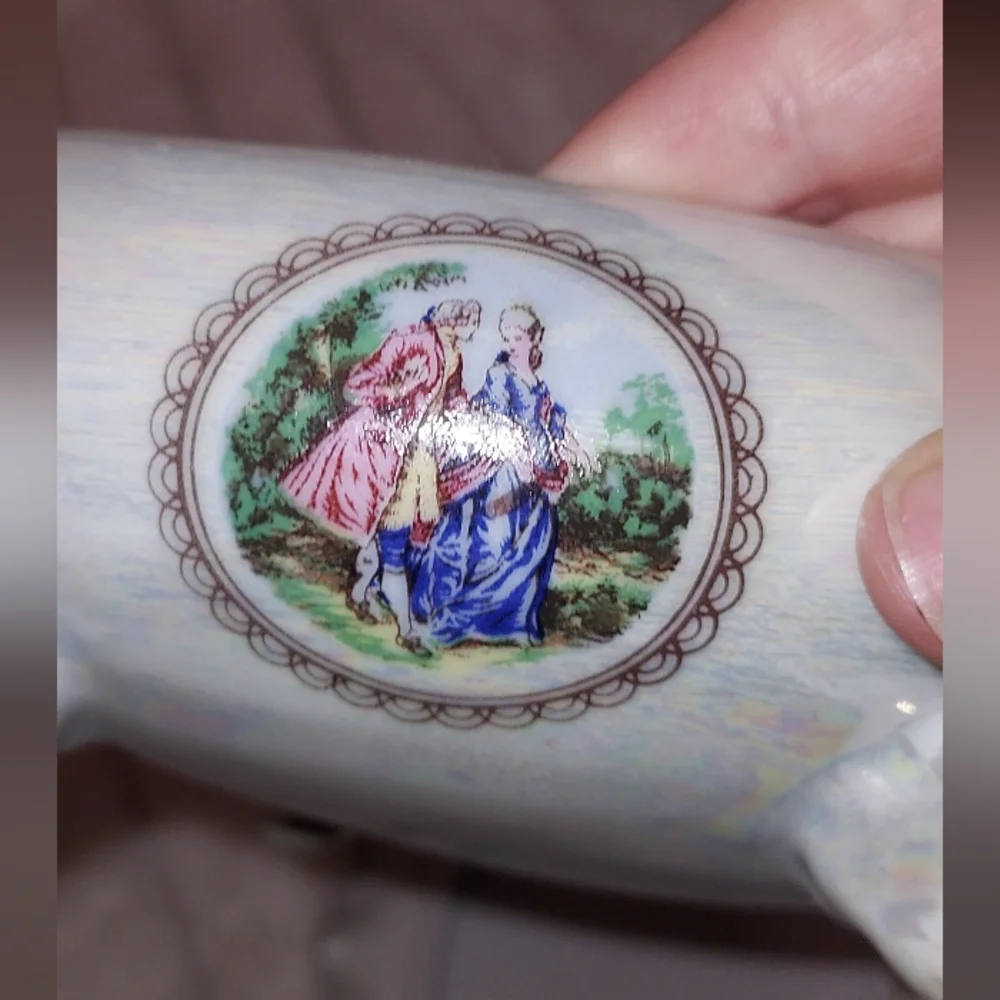Vintage Victorian Porcelain Footed Trinket Jewelry Box